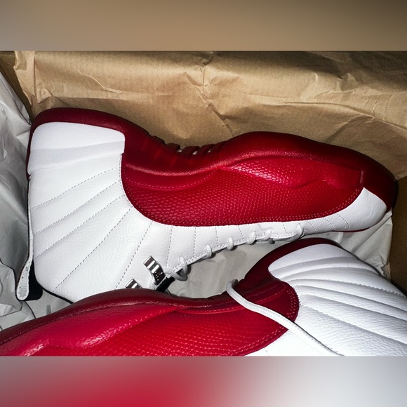 Retro Cherry 12s dead stock! fresh dead Js! Lol - Picture 7 of 10